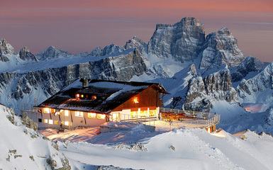 Sciando sulle dolomiti da rifugio a rifugio: Tour Gardena